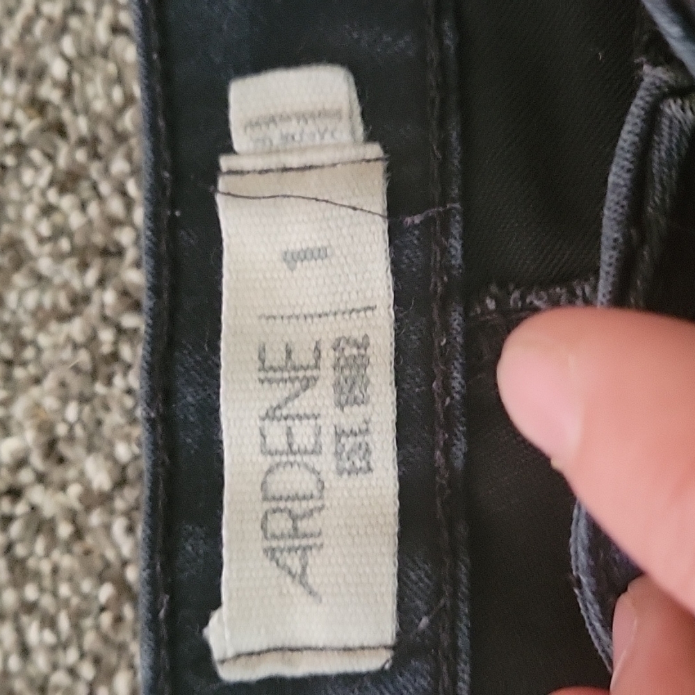 Shorts - Picture 3 of 3